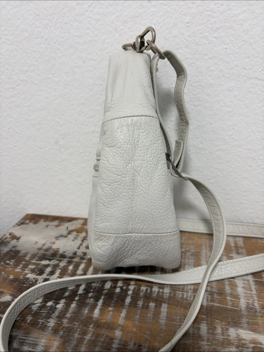 Ameribag Small Leather Minimalist Travel Sling Bag - Excellent Condition